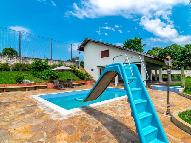 Chácara com 3550m² 4 quartos e 3 banheiros, à venda, no bairro Lindóia em Londrina