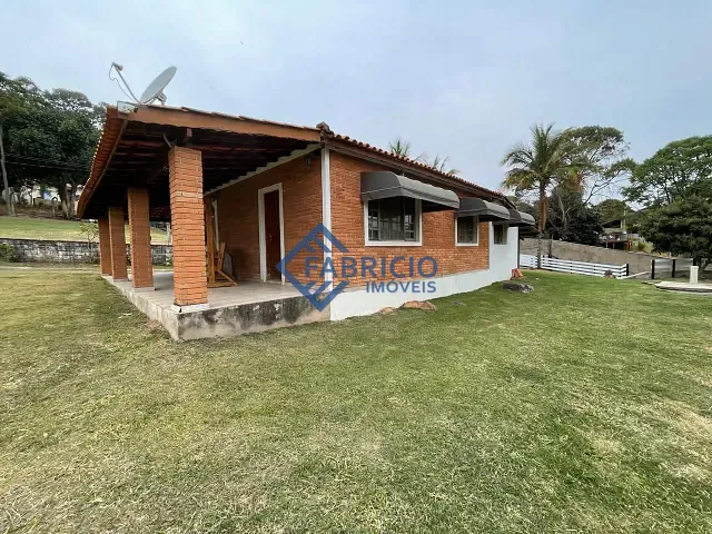 Chácara com 2460m² 2 quartos e 1 banheiro, à venda, no bairro Bosque em Vinhedo