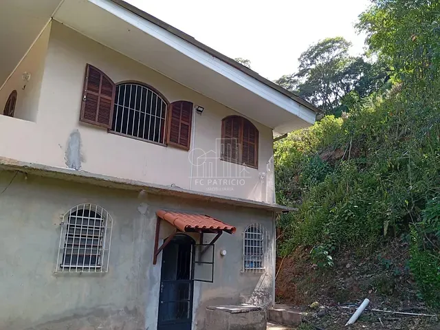 Chácara com 2828m² 4 quartos e 3 banheiros, à venda, no bairro Cadetes Fabres em Guapimirim