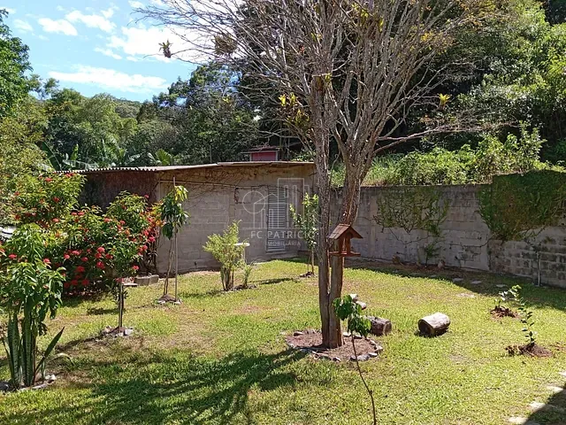 Chácara com 2828m² 4 quartos e 3 banheiros, à venda, no bairro Cadetes Fabres em Guapimirim