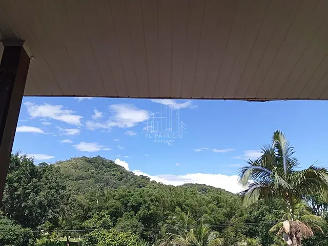 Chácara com 2828m² 4 quartos e 3 banheiros, à venda, no bairro Cadetes Fabres em Guapimirim