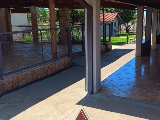 Chácara com 1930m² 9 quartos e 6 banheiros, à venda, no bairro Jardim Palestina em Franca