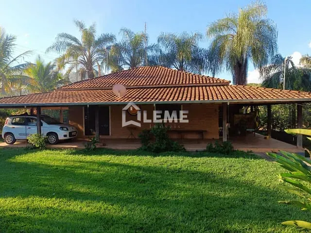 Chácara com 3200m² 3 quartos e 2 banheiros, à venda, no bairro Zona Rural em Mococa
