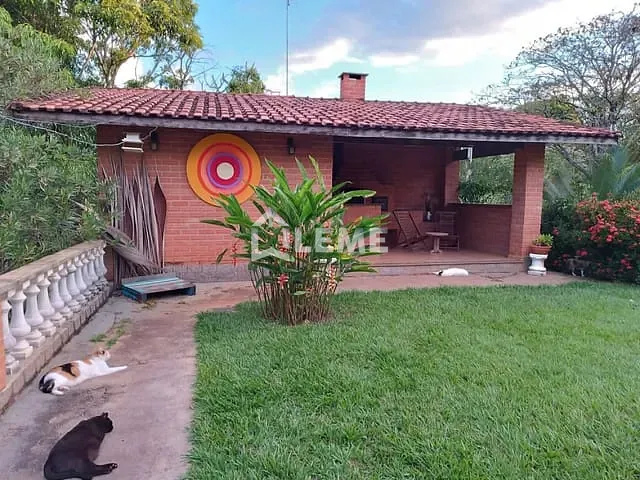 Chácara com 3200m² 3 quartos e 2 banheiros, à venda, no bairro Zona Rural em Mococa