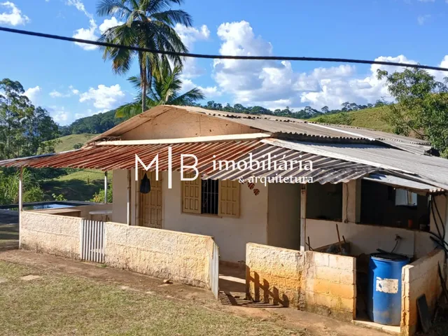 Chácara 3 quartos e 2 banheiros, à venda, no bairro Tavares em Cataguases