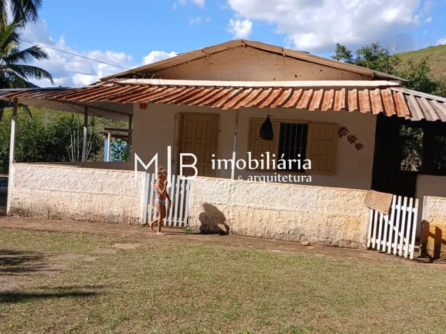 Chácara 3 quartos e 2 banheiros, à venda, no bairro Tavares em Cataguases
