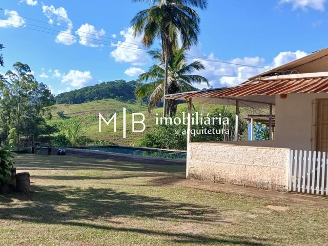Chácara 3 quartos e 2 banheiros, à venda, no bairro Tavares em Cataguases