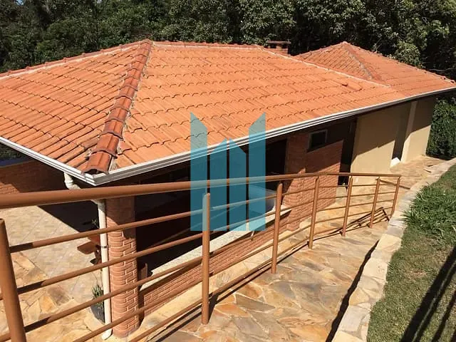 Chácara com 3000m² 3 quartos e 3 banheiros, à venda, no bairro Caldas em Caldas