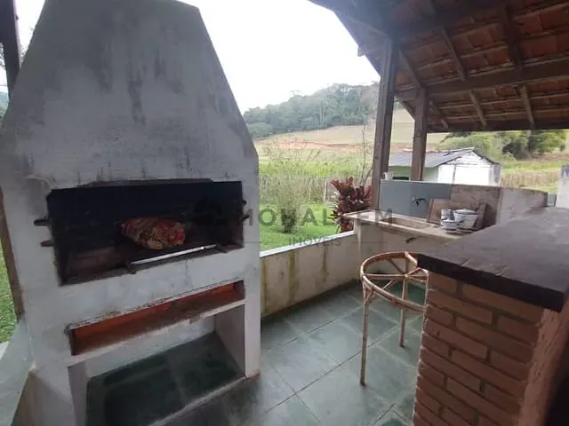Chácara com 7000m² 2 quartos e 1 banheiro, à venda, no bairro Melos em Brazópolis