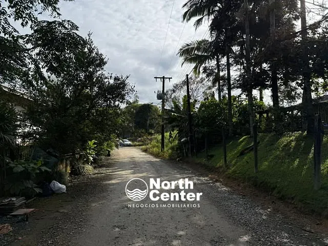 Chácara com 4640m² 7 quartos e 5 banheiros, à venda, no bairro Ponto alto em Araquari