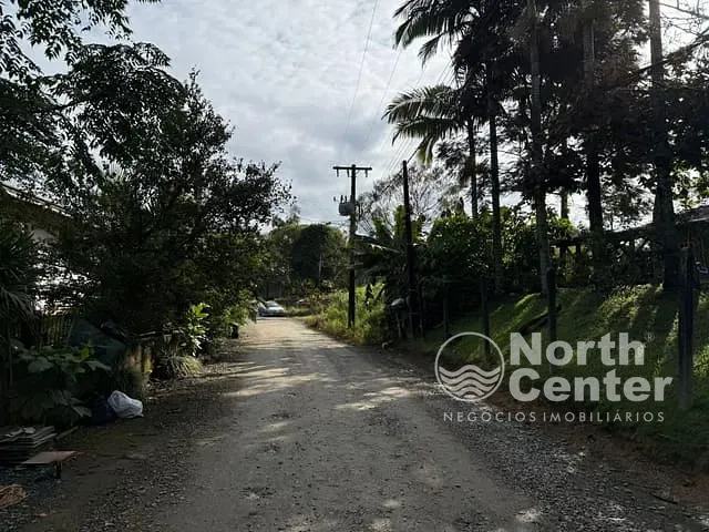 Chácara com 4640m² 7 quartos e 5 banheiros, à venda, no bairro Ponto alto em Araquari