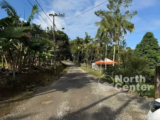 Chácara com 4640m² 7 quartos e 5 banheiros, à venda, no bairro Ponto alto em Araquari