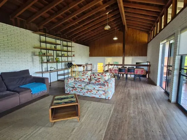 Chácara com 50000m² 4 quartos e 3 banheiros, à venda, no bairro Centro em Lindolfo Collor