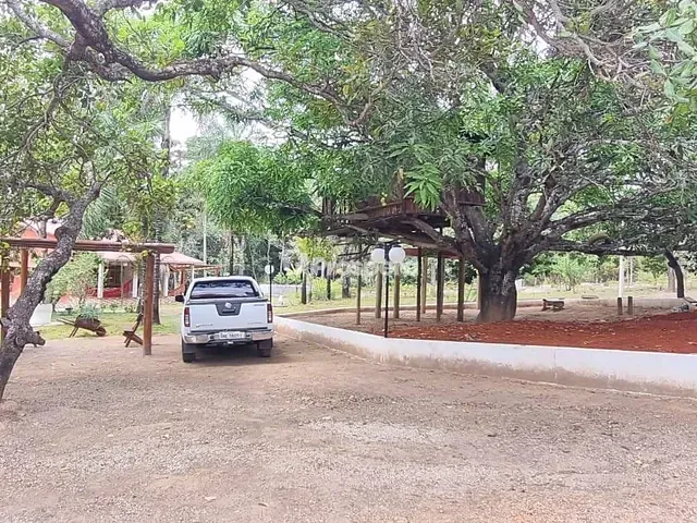 Chácara com 13600m² 11 quartos e 6 banheiros, à venda, no bairro Fazenda Quilombo em Vianópolis