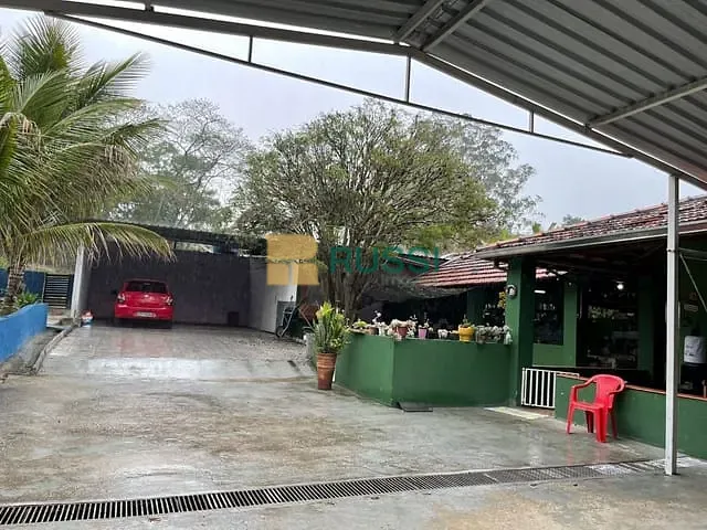 Chácara com 11000m² 8 quartos e 5 banheiros, à venda, no bairro Jardim Santa Hermínia em São José dos Campos