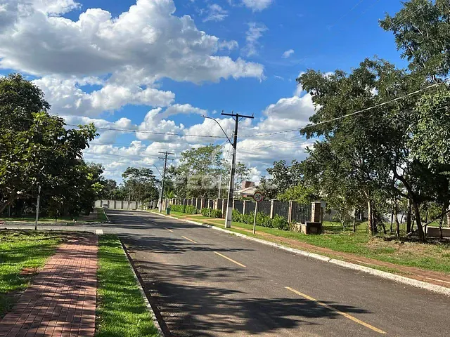 Chácara à venda, no bairro Mansões Paraíso em Senador Canedo