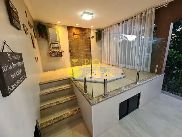 Chácara com 11800m² 4 quartos e 2 banheiros, à venda, no bairro 9 de Abril em Barra Mansa