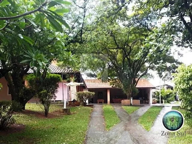 Chácara com 500m² 7 quartos e 4 banheiros, à venda, no bairro Jucurupava em Salto de Pirapora