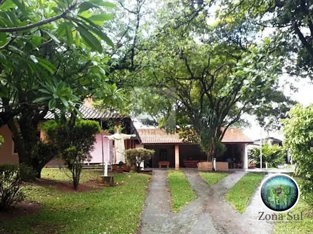 Chácara com 500m² 7 quartos e 4 banheiros, à venda, no bairro Jucurupava em Salto de Pirapora