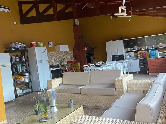 Chácara com 2000m² 3 quartos e 3 banheiros, à venda, no bairro Chácaras Copaco em Arujá