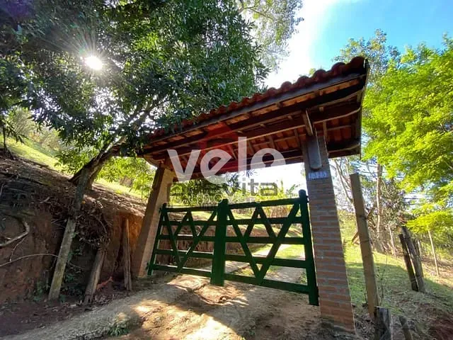 Chácara com 3000m² 4 quartos e 2 banheiros, à venda, no bairro Granjas Rurais Reunidas São Judas Tadeu em Taubaté