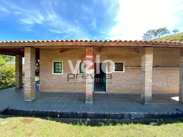 Chácara com 3000m² 4 quartos e 2 banheiros, à venda, no bairro Granjas Rurais Reunidas São Judas Tadeu em Taubaté