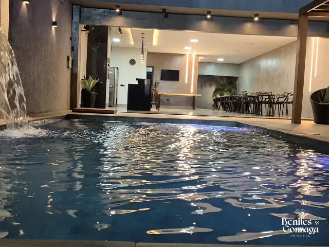Chácara à venda, no bairro Jardim Espanha em Maringá