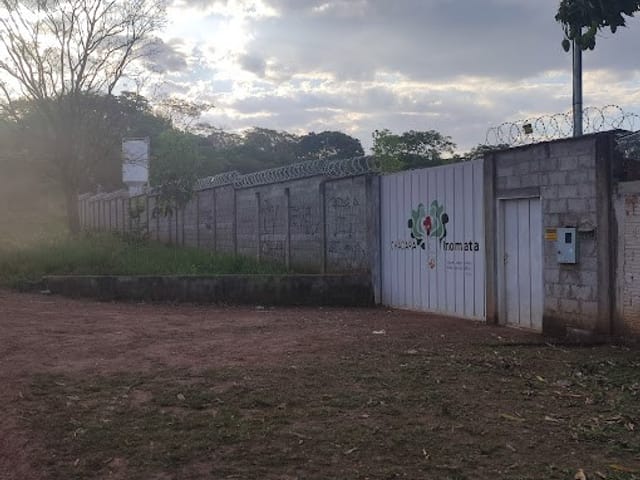 Foto do Chácara - Alugo uma área de 4.000 metros para cultivo de horta, toda murada e com poço artesiano e sistema de segurança, Jardim Buriti Sereno, Aparecida de Goiânia, GO | Brokers Viva Imóveis