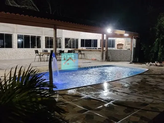 Chácara com 32000m² 5 quartos e 2 banheiros, à venda, no bairro Caçapava em Caçapava