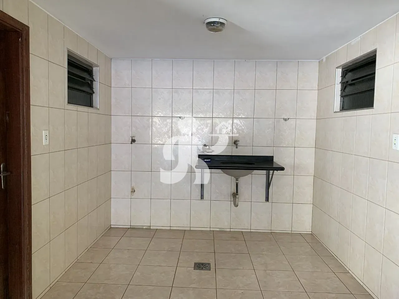 Sítio, 2 quartos, 1000 m² - Foto 8