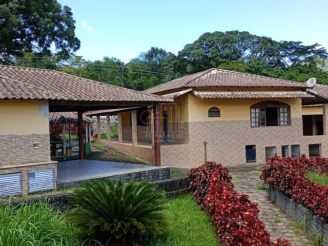 Chácara com 6580m² 15 quartos e 12 banheiros, à venda, no bairro Limoeiro em Guapimirim