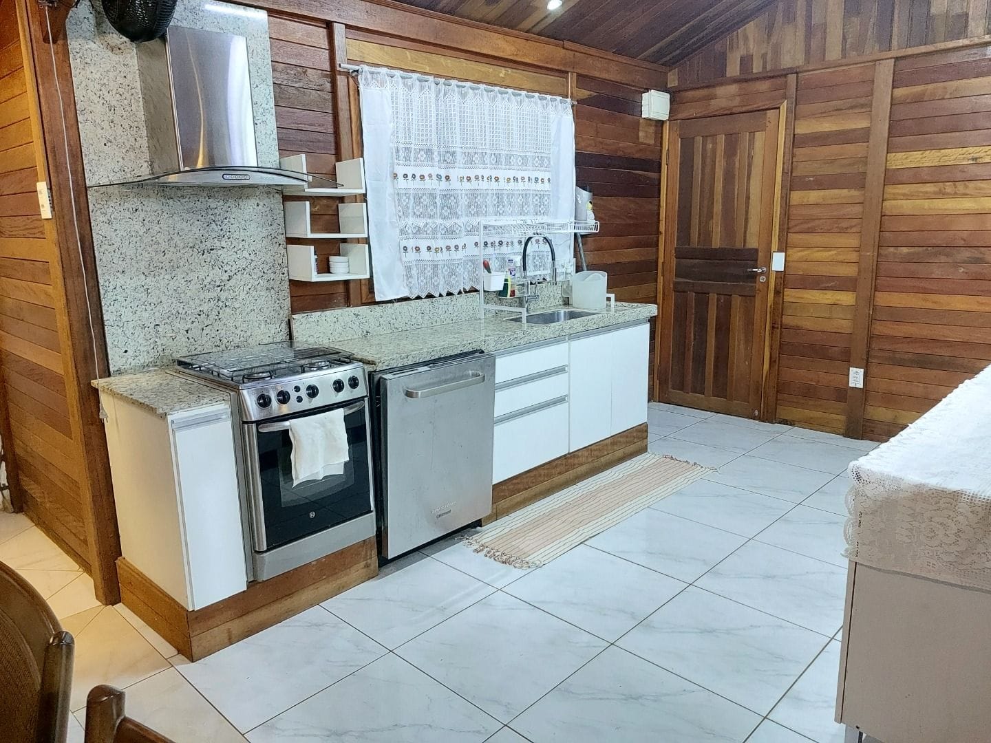 Chácara, 3 quartos, 1035 m² - Foto 12