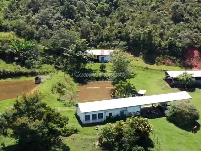 Sítio com 636900m² 3 quartos e 3 banheiros, à venda, no bairro Área Rural em Igaratá