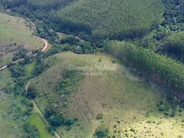 Sítio com 636900m² 3 quartos e 3 banheiros, à venda, no bairro Área Rural em Igaratá