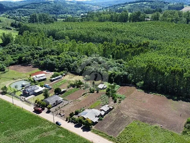 Chácara com 120m² 3 quartos e 2 banheiros, à venda, no bairro Linha Germano em Teutônia