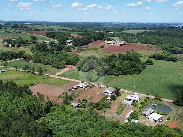 Chácara com 120m² 3 quartos e 2 banheiros, à venda, no bairro Linha Germano em Teutônia