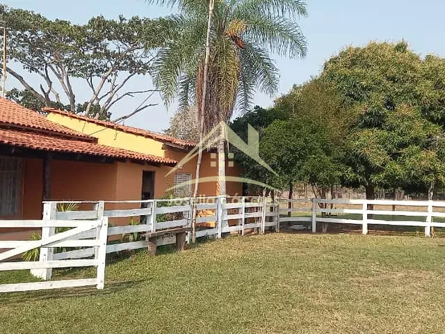 Chácara com 12000m² 3 quartos e 3 banheiros, à venda, no bairro Jardim Novo Mundo em Várzea Grande