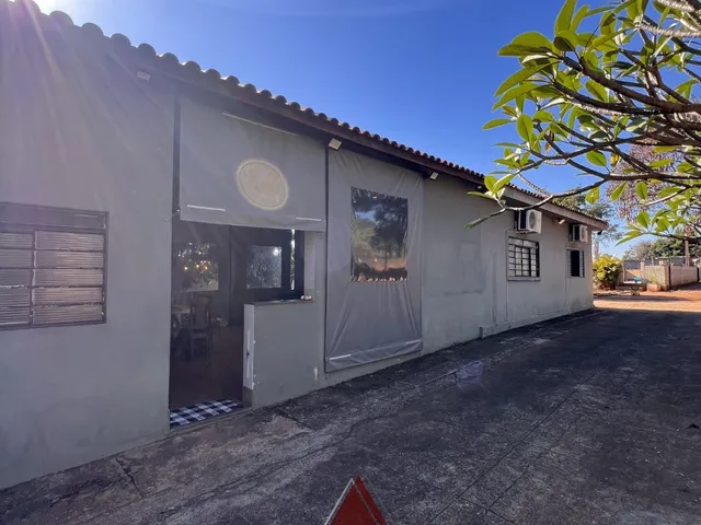 Chácara com 2500m² 3 quartos e 2 banheiros, à venda, no bairro Franca em Franca