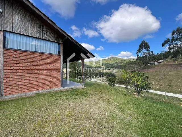 Chácara com 12000m² 1 quarto e 3 banheiros, à venda, no bairro Rio do Meio em Itajaí