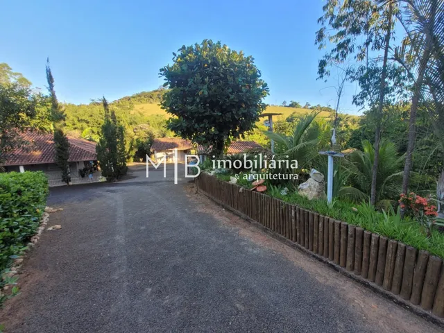 Chácara com 9000m² 3 quartos e 2 banheiros, à venda, no bairro Distrito do Glória em Cataguases