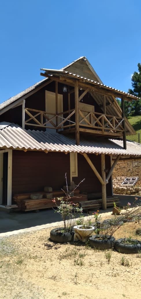 Chácara com 15000m² 3 quartos e 2 banheiros, à venda, no bairro 1 em Águas Mornas
