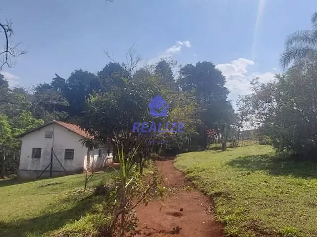 Chácara com 5000m² 2 quartos e 1 banheiro, à venda, no bairro Recanto da Amizade em Botucatu