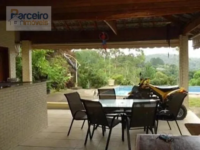 Chácara com 1583m² 4 quartos e 2 banheiros, à venda, no bairro Roseira em Mairiporã