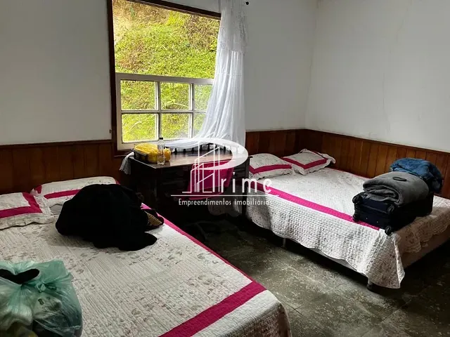 Chácara com 10675m² 3 quartos e 2 banheiros, à venda, no bairro Debossan em Nova Friburgo
