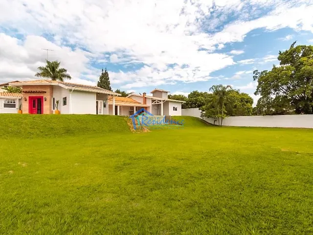 Chácara com 2000m² 4 quartos e 6 banheiros, à venda ou para alugar, no bairro Terras de Itaici em Indaiatuba