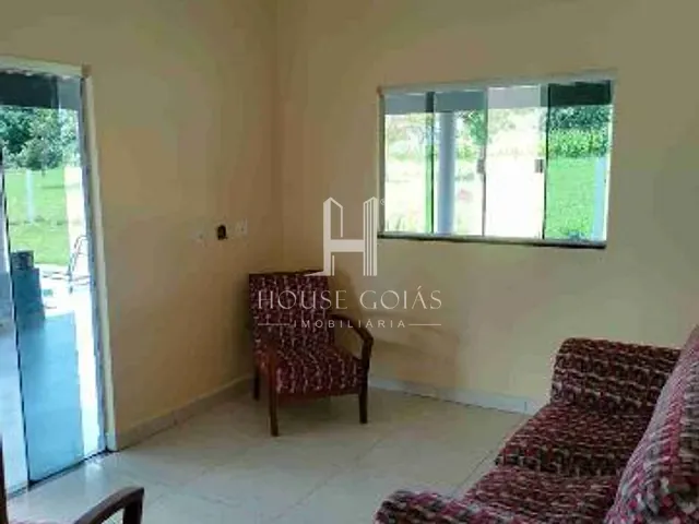 Chácara com 1900m² 3 quartos e 2 banheiros, à venda, no bairro Setor Central em Aragoiânia