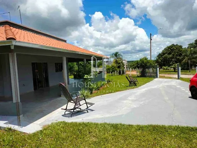 Chácara com 1900m² 3 quartos e 2 banheiros, à venda, no bairro Setor Central em Aragoiânia