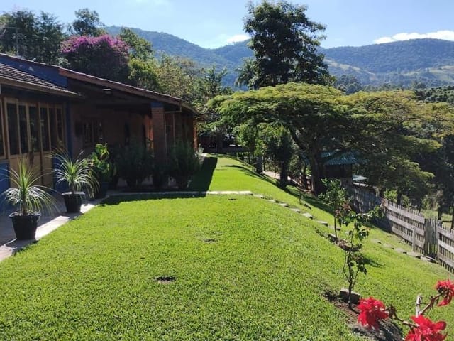 Chácara com 14500m² 2 quartos e 2 banheiros, à venda, no bairro Furnas em Extrema