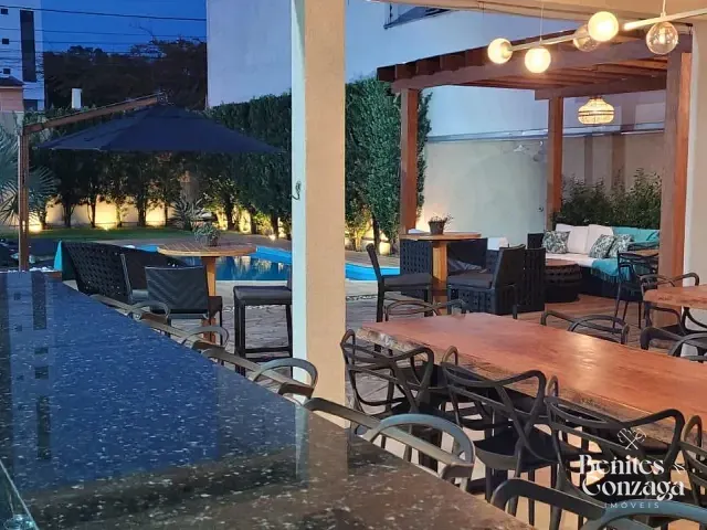 Chácara com 360m², à venda, no bairro Jardim Aclimação em Maringá