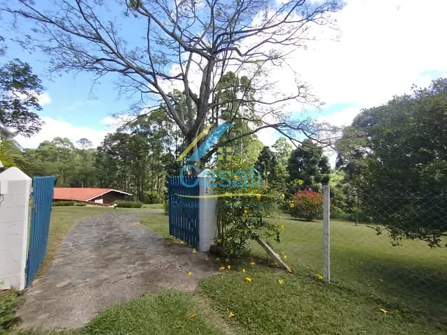 Chácara com 10000m² 3 quartos e 3 banheiros, à venda, no bairro Jardim Suíça Paulista em São Roque